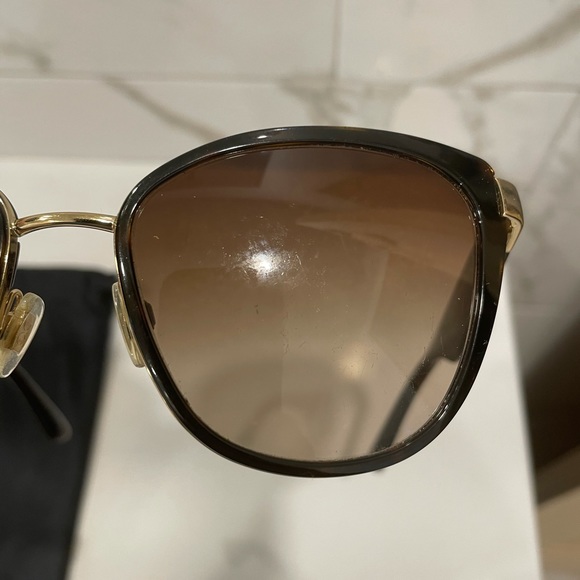 Used Dolce & Gabbana sunglasses - Picture 7 of 9